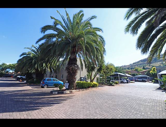 1 BEDROOM TOWNHOUSE FOR SALE IN BRUMA